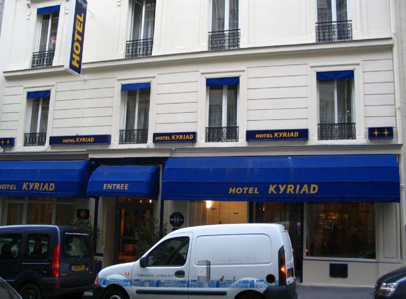 Ibis Styles Paris Cadet Lafayette Hotel Exterior photo